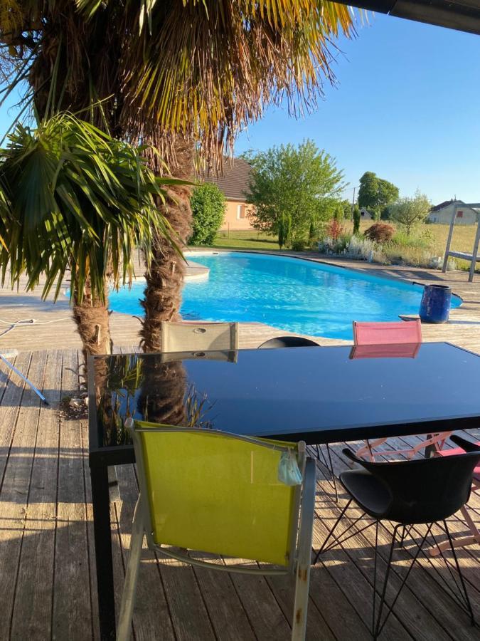 Agreable Chambre D'Hote Calme Avec Piscine Souvans Экстерьер фото